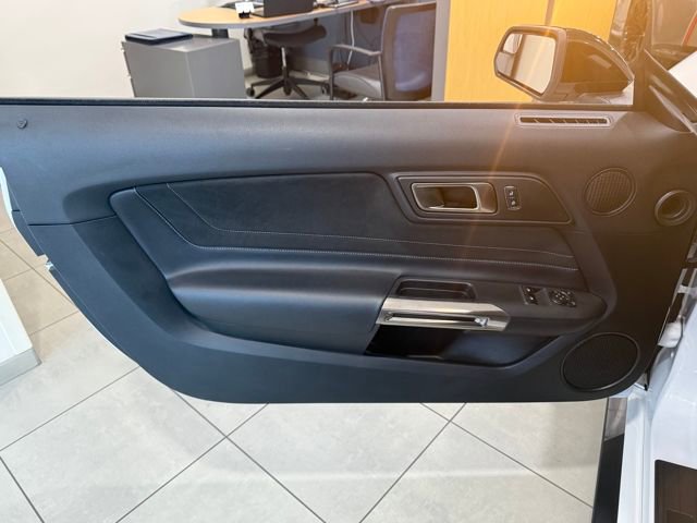 Used 2017 Ford Mustang Shelby GT350 w/ Electronics Package image 19