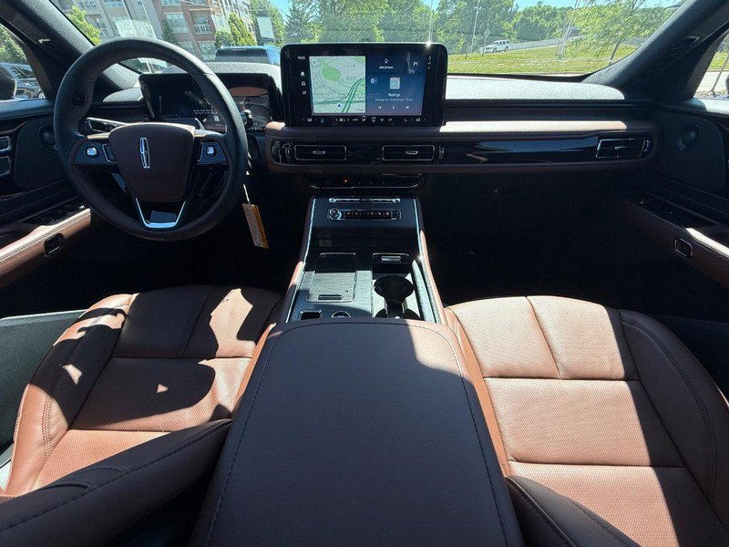 New 2026 Lincoln Aviator Reserve AWD/4WD image 8