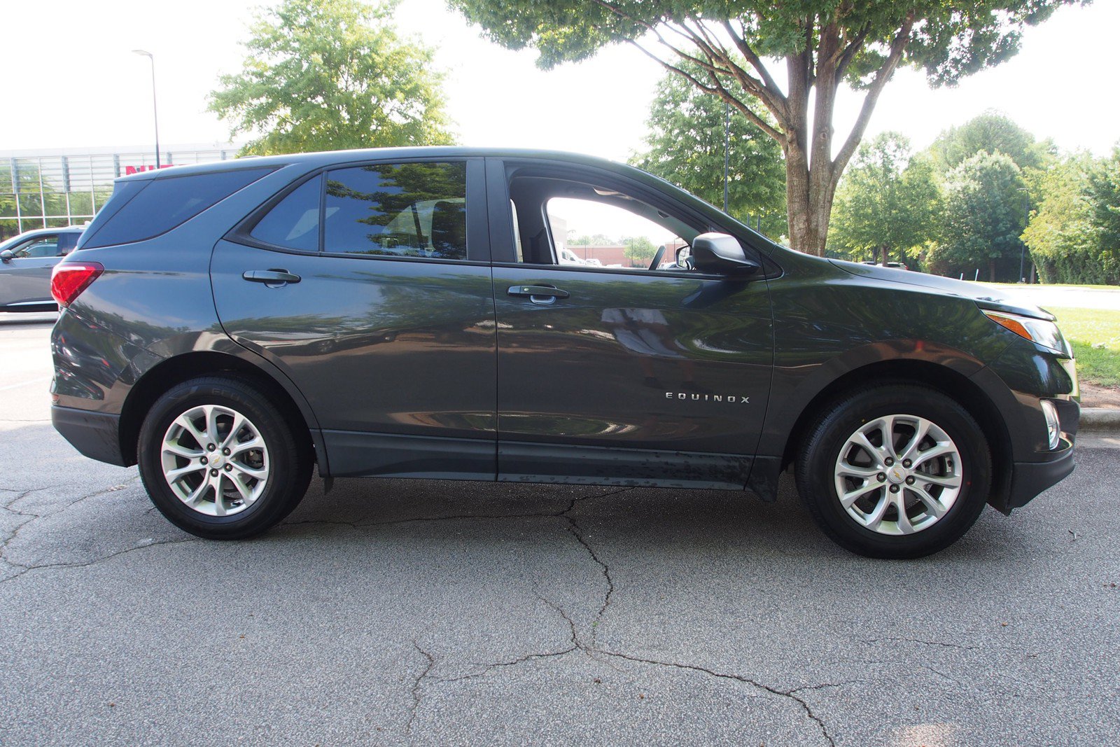 Used 2021 Chevrolet Equinox LS w/ LS Convenience Package FWD image 6