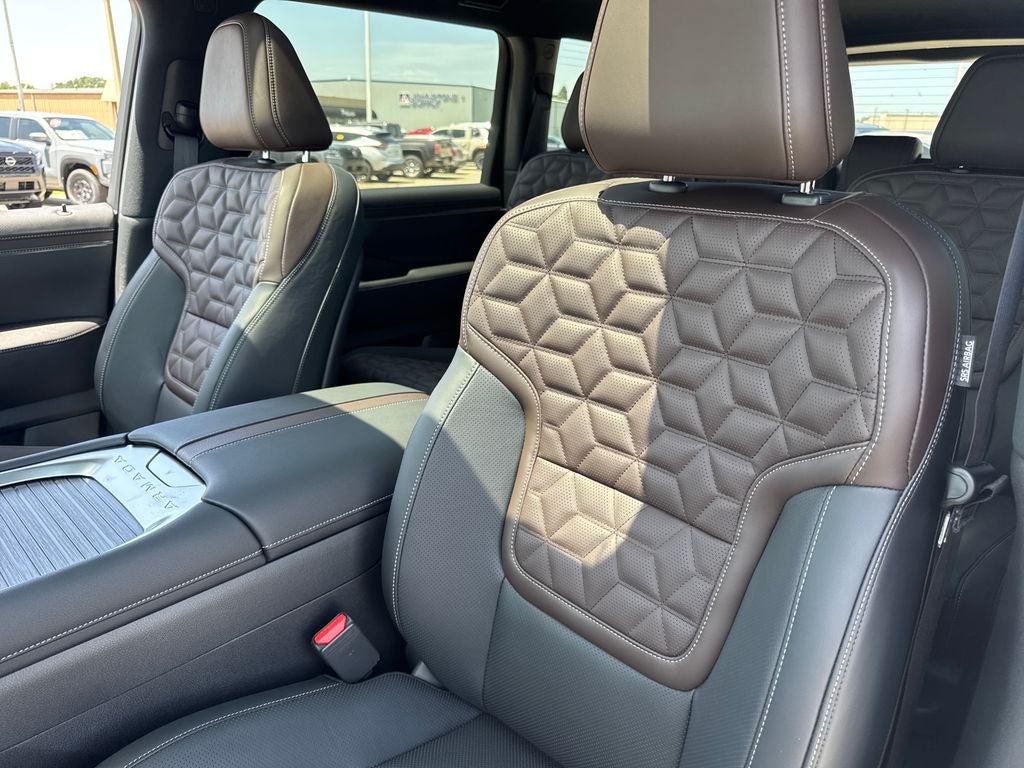 New 2026 Nissan Armada Platinum RWD image 16