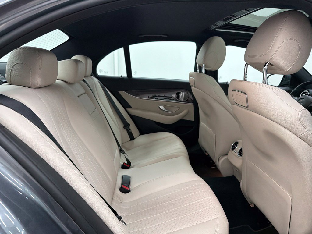 Used 2018 Mercedes-Benz E 300 image 28