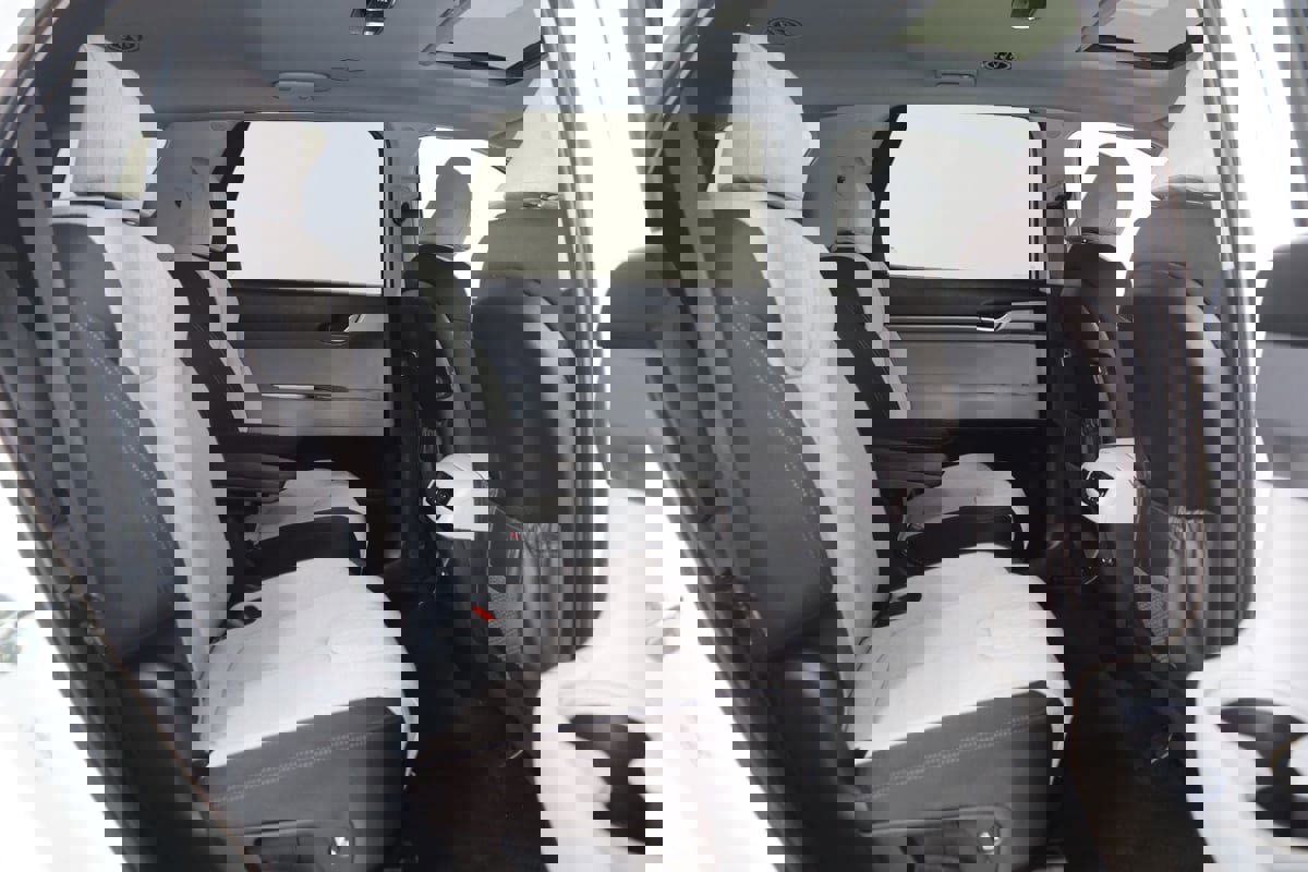 Used 2022 Hyundai Palisade SEL w/ Cargo Package image 15