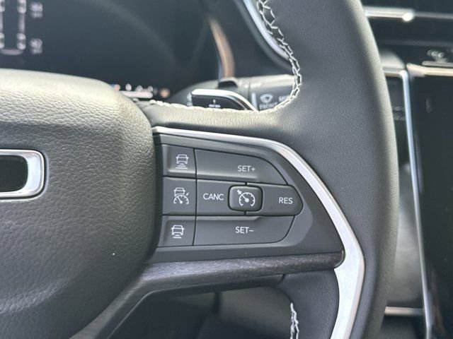 New 2025 Jeep Grand Cherokee L Limited image 23