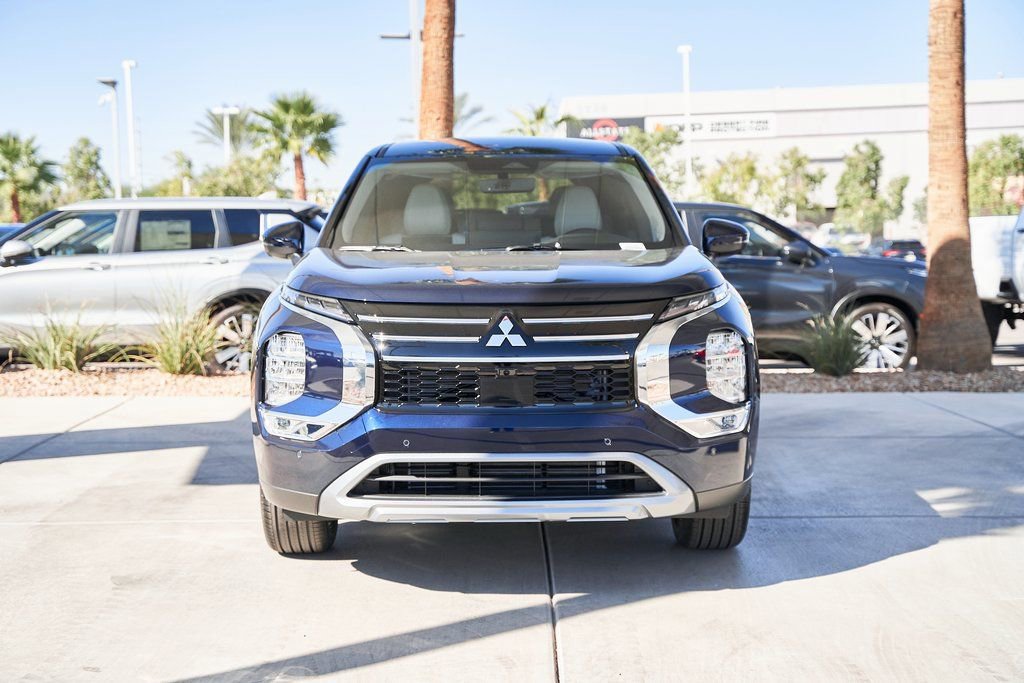 Used 2025 Mitsubishi Outlander SE FWD image 6