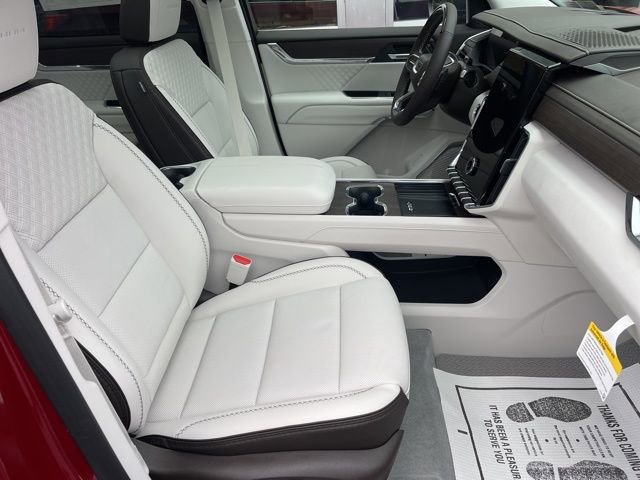 New 2026 GMC Acadia Denali w/ Super Cruise Package image 10