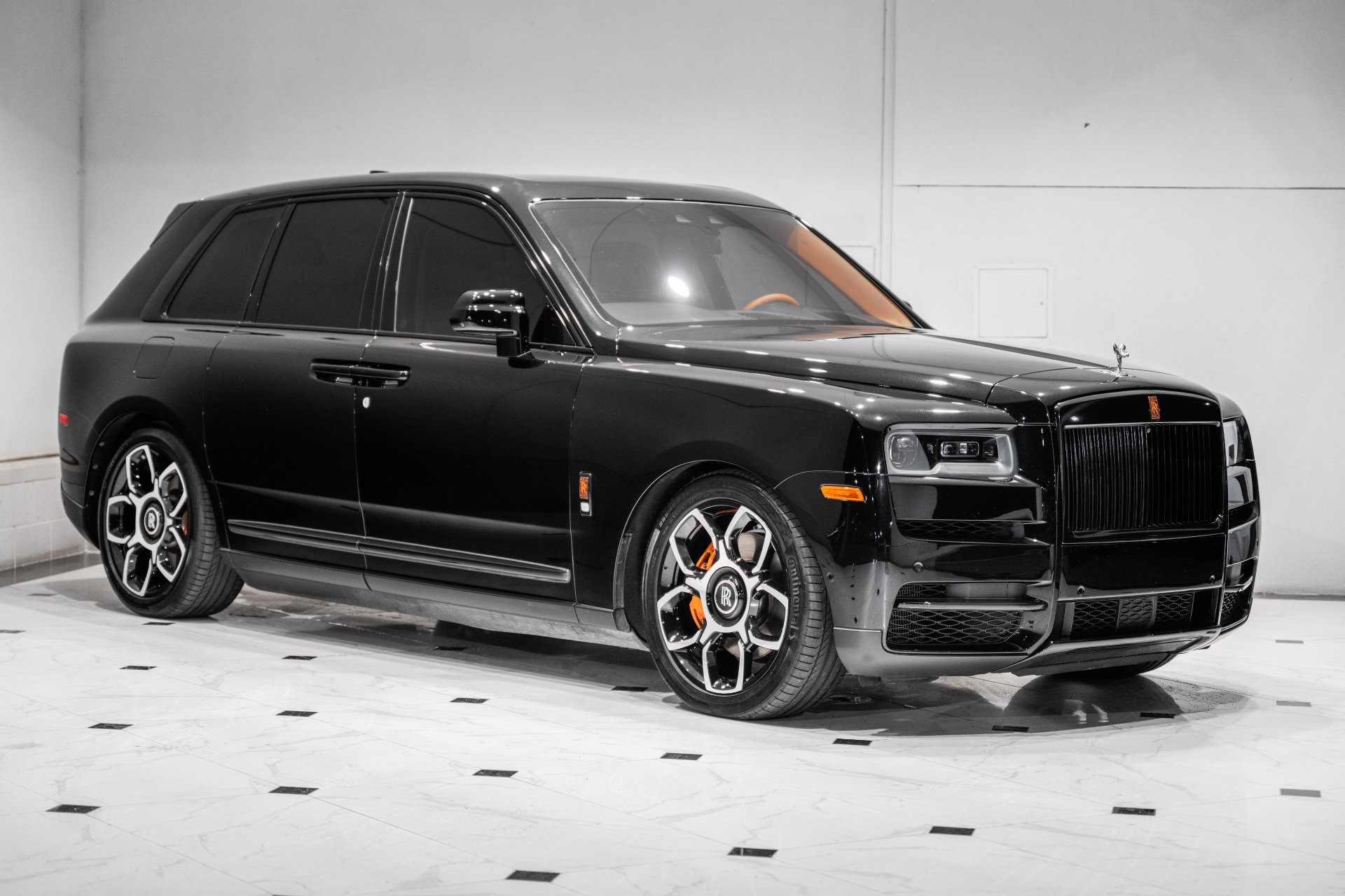 Used 2020 Rolls-Royce Cullinan AWD/4WD image 3