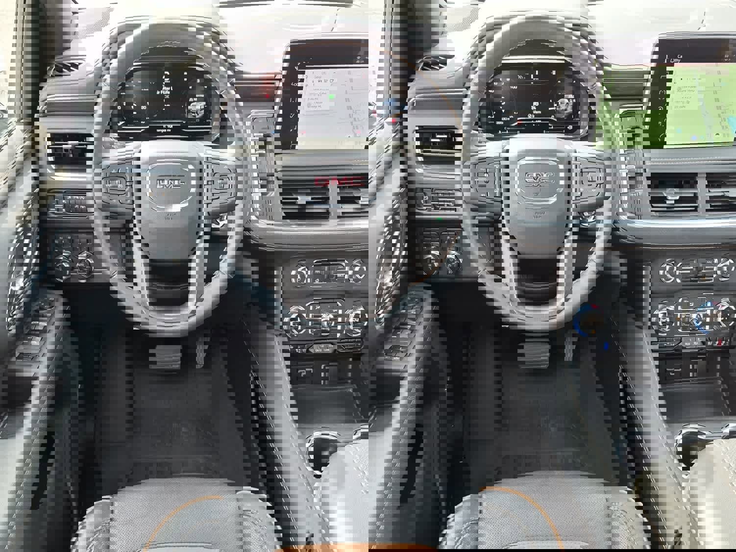 Used 2023 GMC Yukon XL AT4 w/ AT4 Premium Package image 12