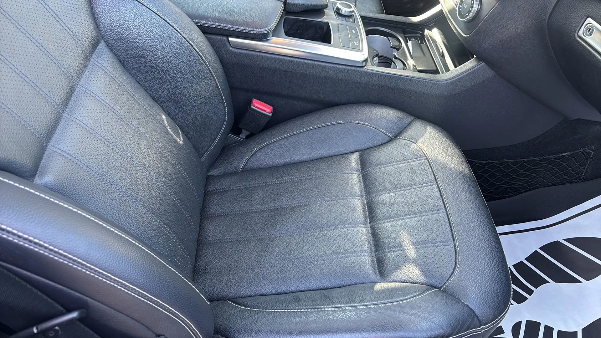 Used 2015 Mercedes-Benz GL 450 4MATIC image 39