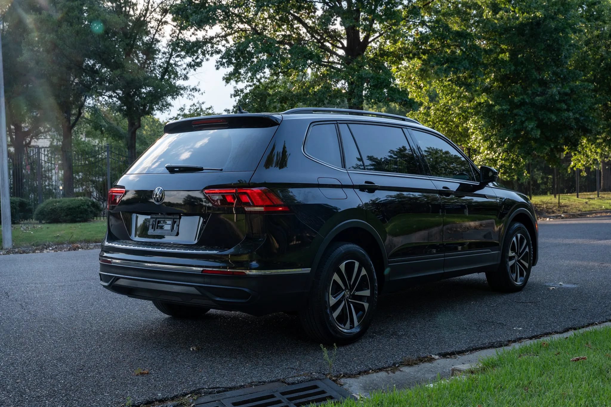 Used 2022 Volkswagen Tiguan S FWD image 5