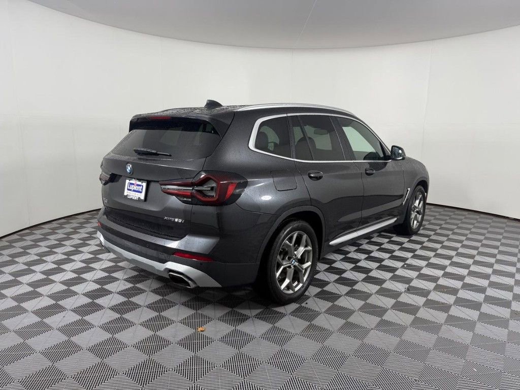 Used 2023 BMW X3 xDrive30i video 3