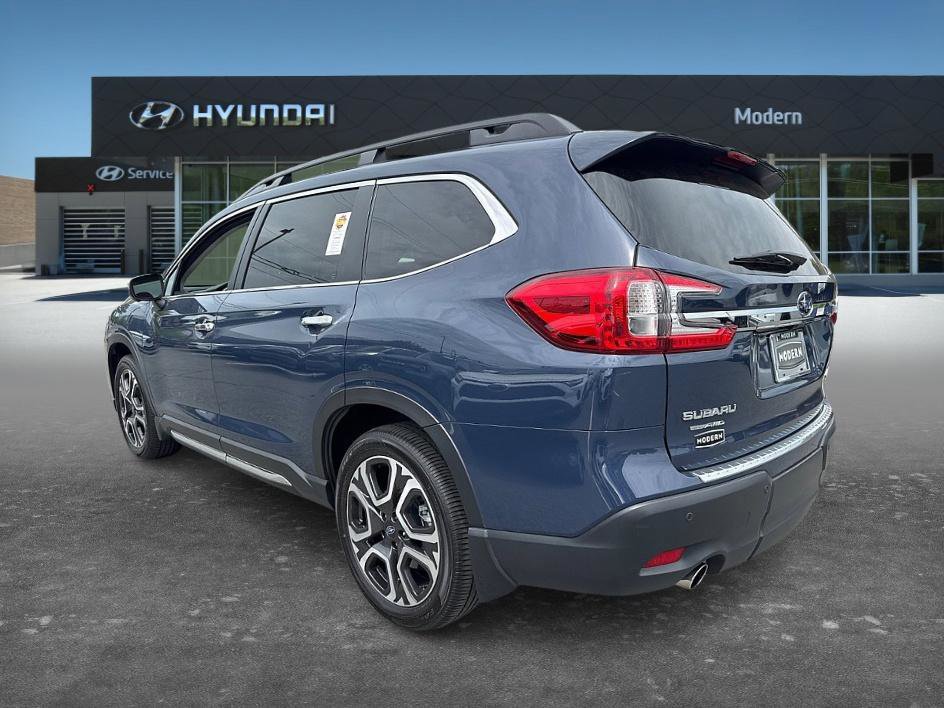 Used 2023 Subaru Ascent Touring AWD/4WD image 5
