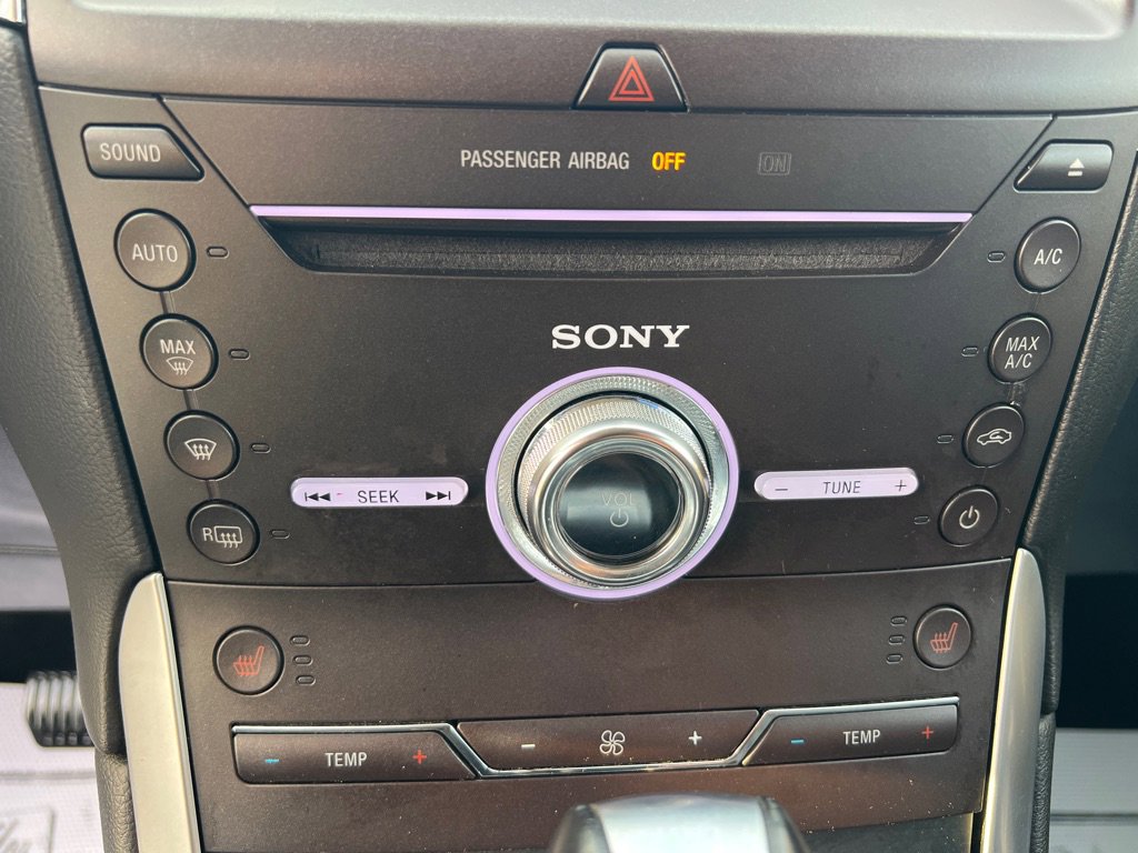 Used 2018 Ford Edge Titanium w/ Technology Package image 41