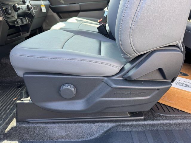 New 2025 Ford F450 XL image 17