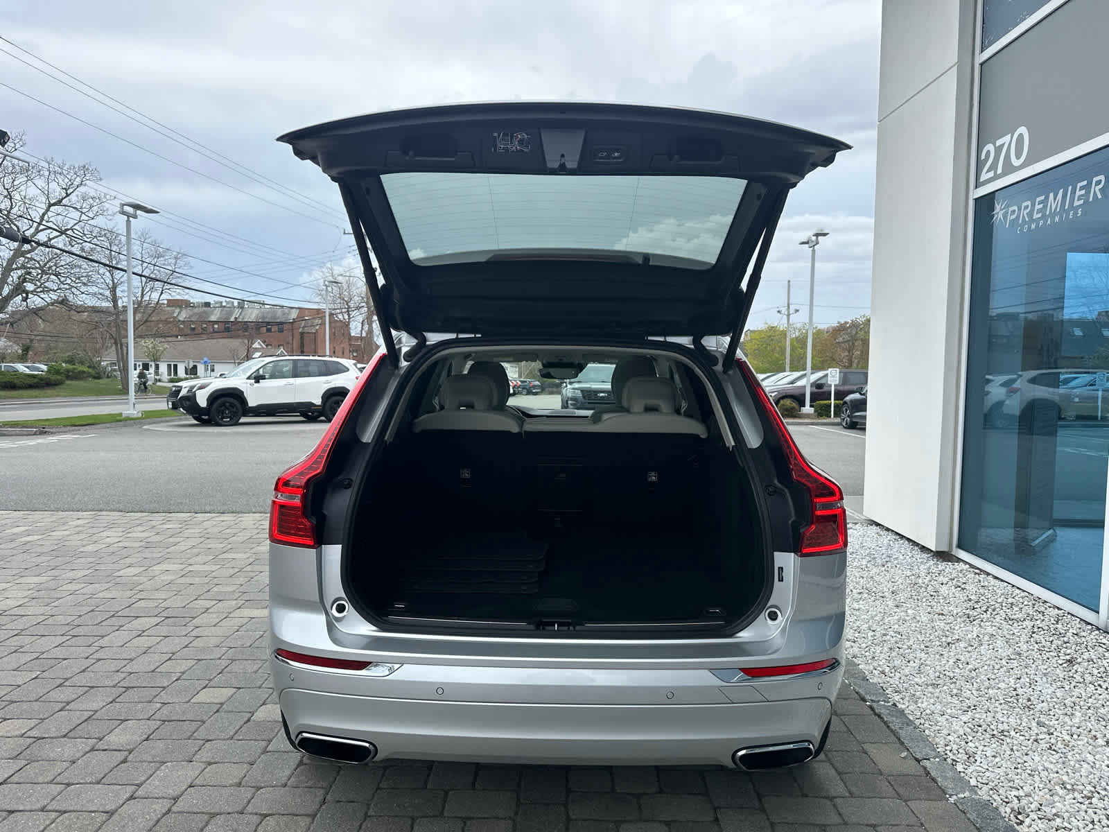 Used 2021 Volvo XC60 T6 Inscription AWD/4WD image 33