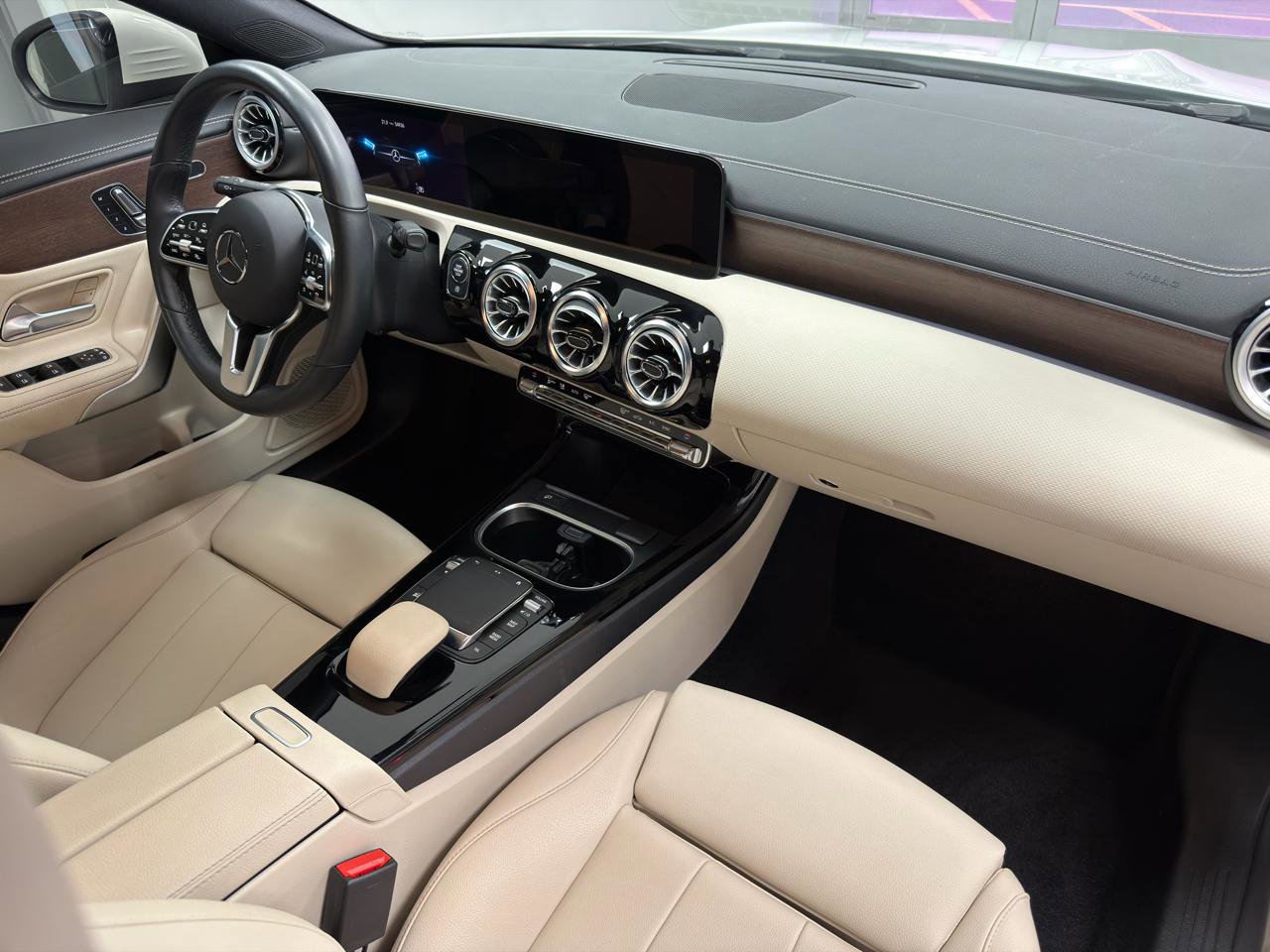 Used 2023 Mercedes-Benz CLA 250 4MATIC w/ Premium Package image 26