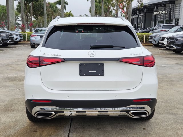 New 2026 Mercedes-Benz GLC 350e 4MATIC image 8