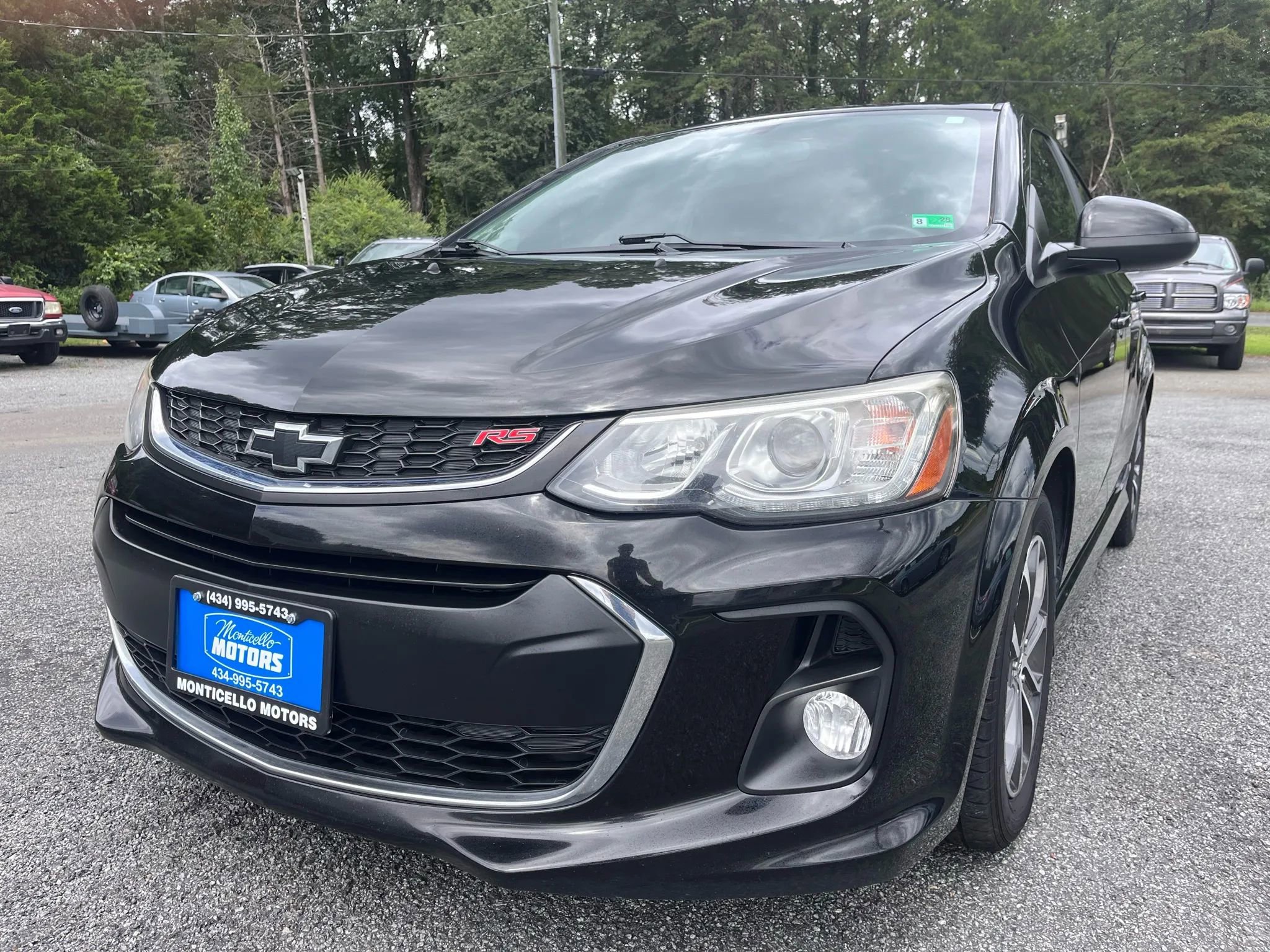 Used 2018 Chevrolet Sonic LT w/ Convenience Package image 2