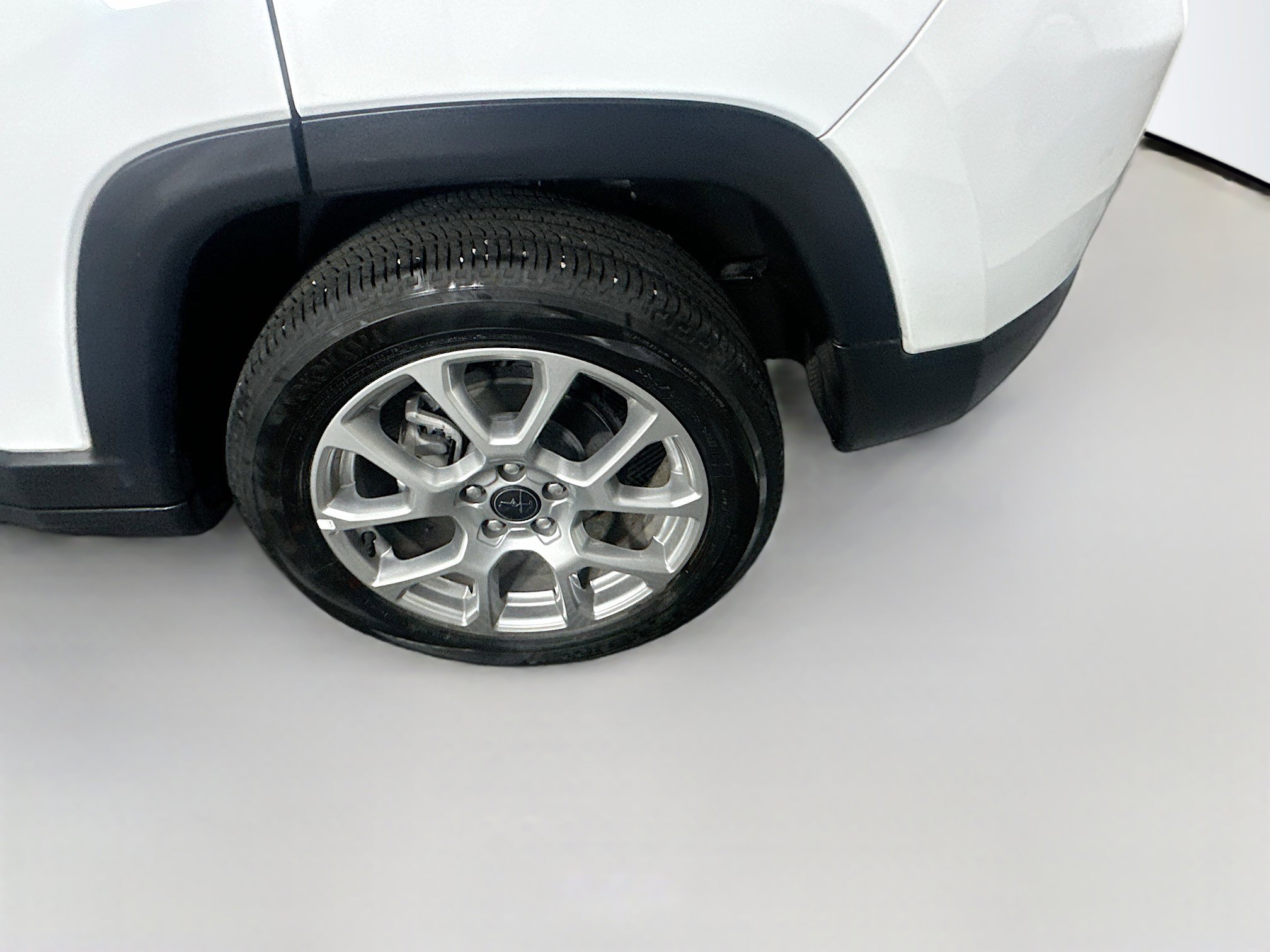 Used 2025 Jeep Compass Limited AWD/4WD image 11