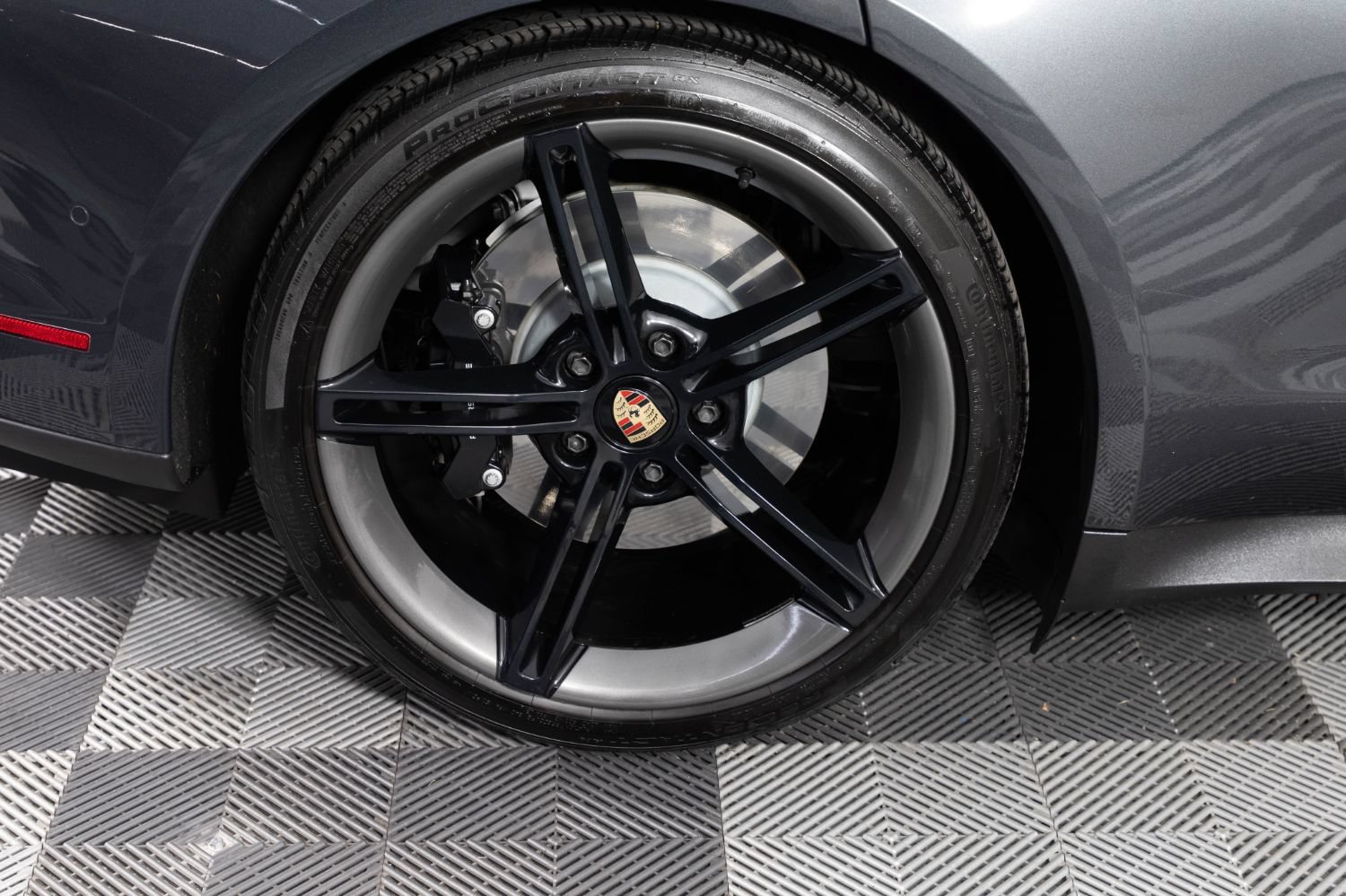 Used 2023 Porsche Taycan 4S w/ Premium Package AWD/4WD image 43