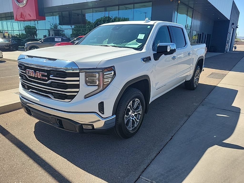 Used 2025 GMC Sierra 1500 SLT RWD image 3