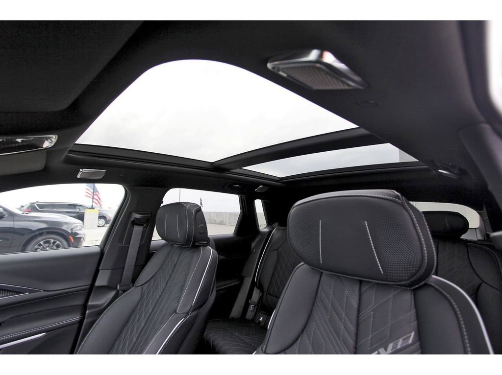 New 2026 Cadillac Lyriq V AWD/4WD image 22