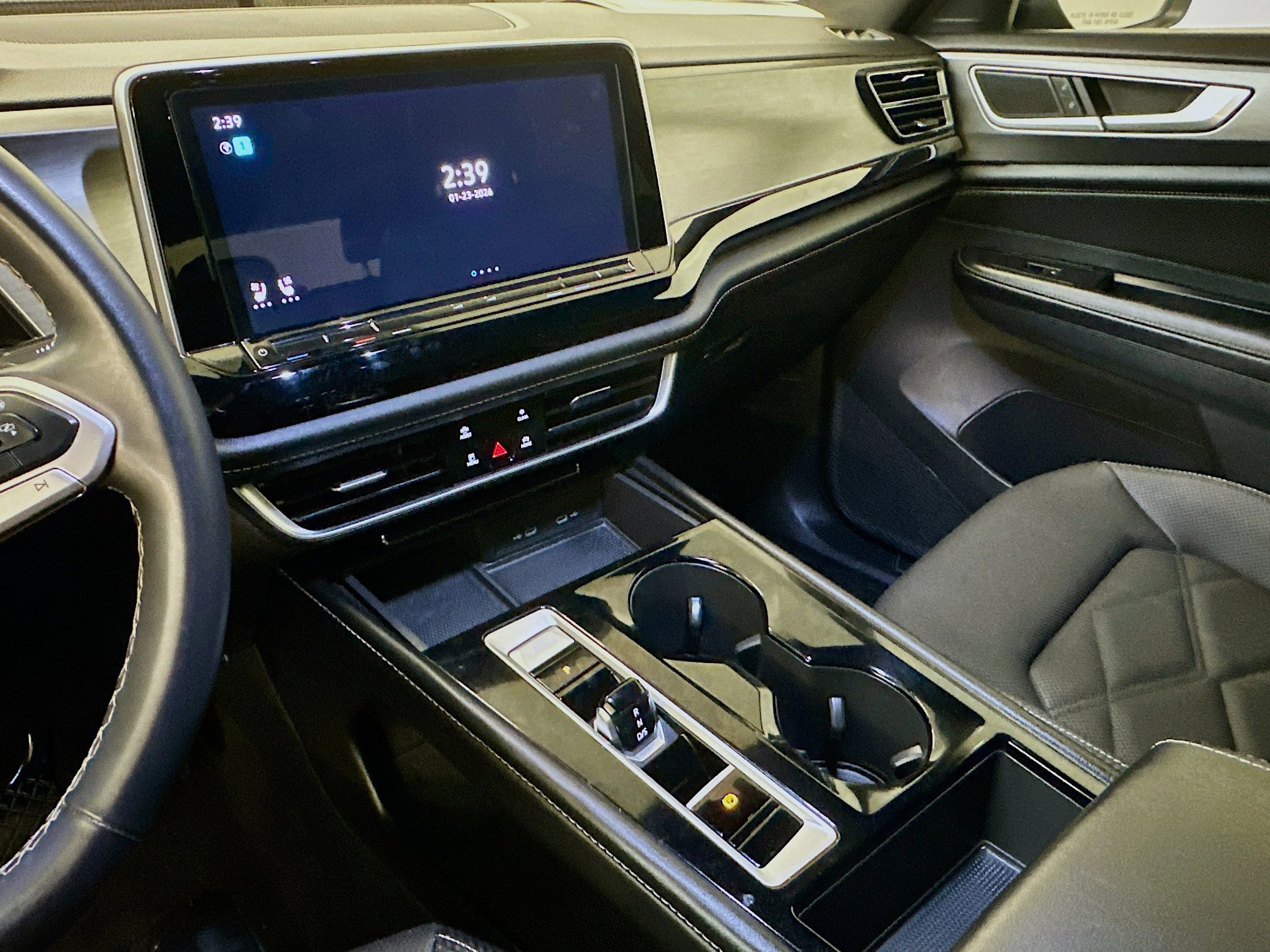 Used 2024 Volkswagen Atlas Cross Sport SE image 26