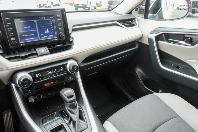 Used 2022 Toyota RAV4 XLE image 22
