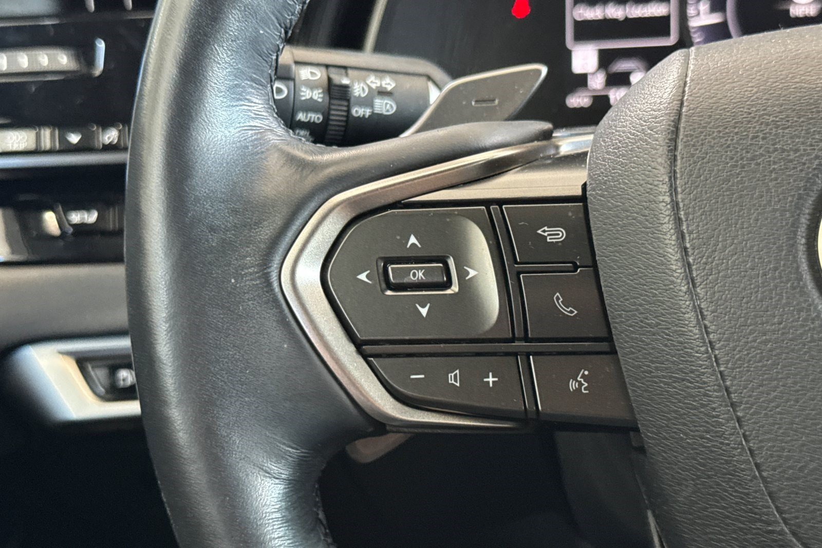 Used 2024 Lexus RX 350 Premium w/ Accessory Package (Z1) FWD image 30