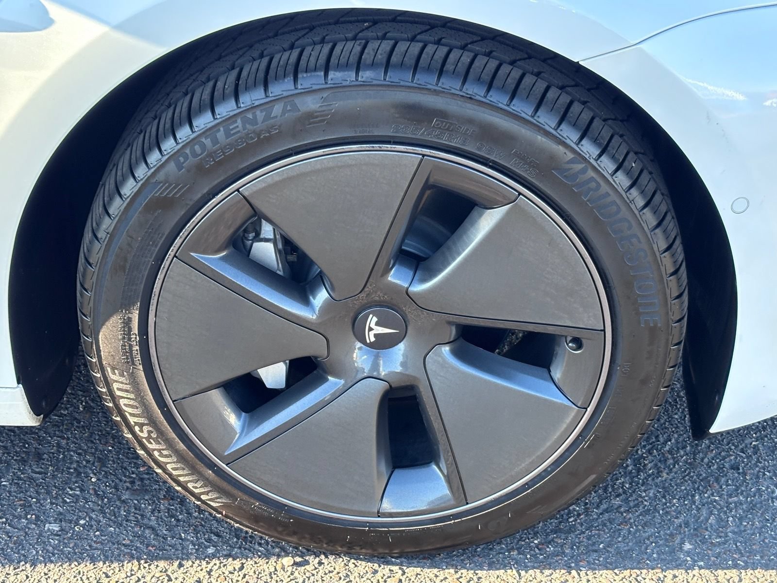 Used 2021 Tesla Model 3 Standard Range RWD image 11