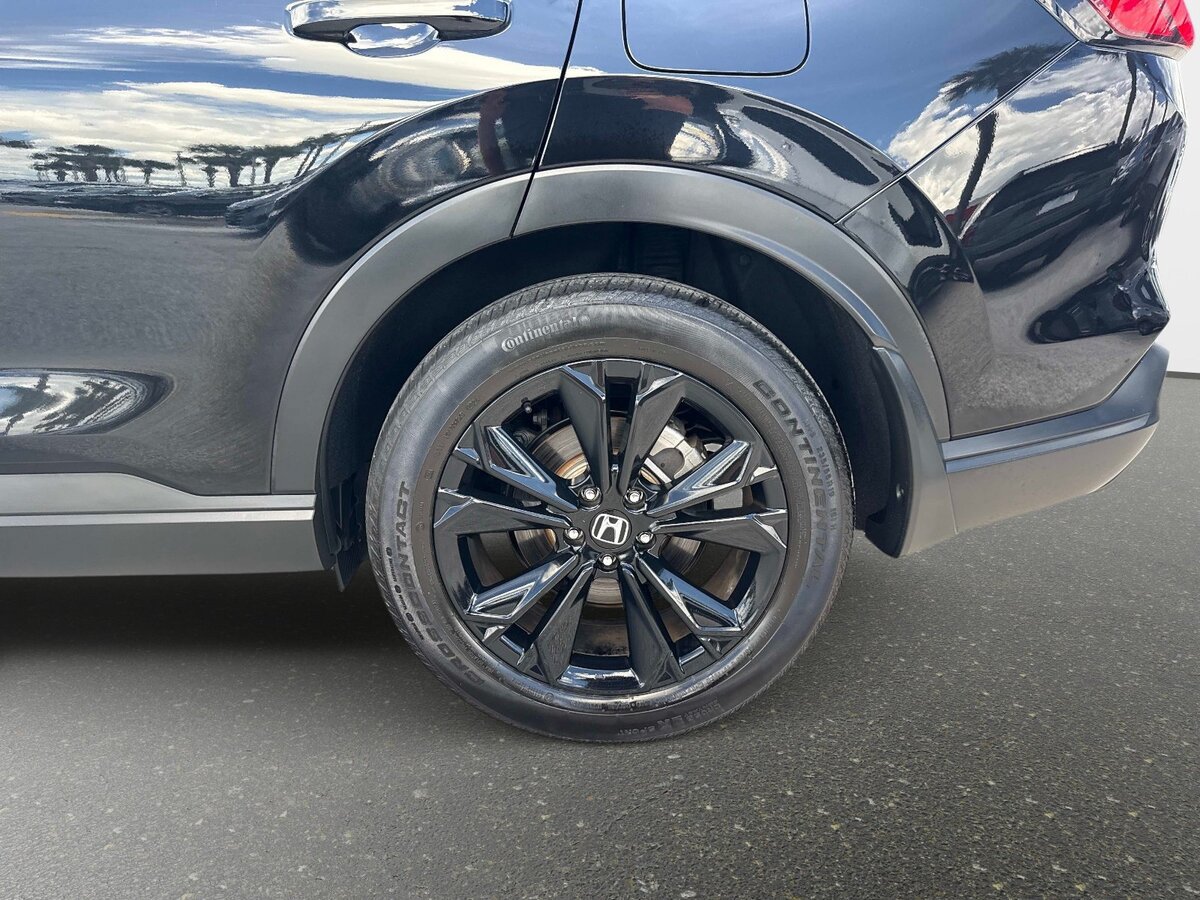 Used 2024 Honda CR-V Sport Touring image 10