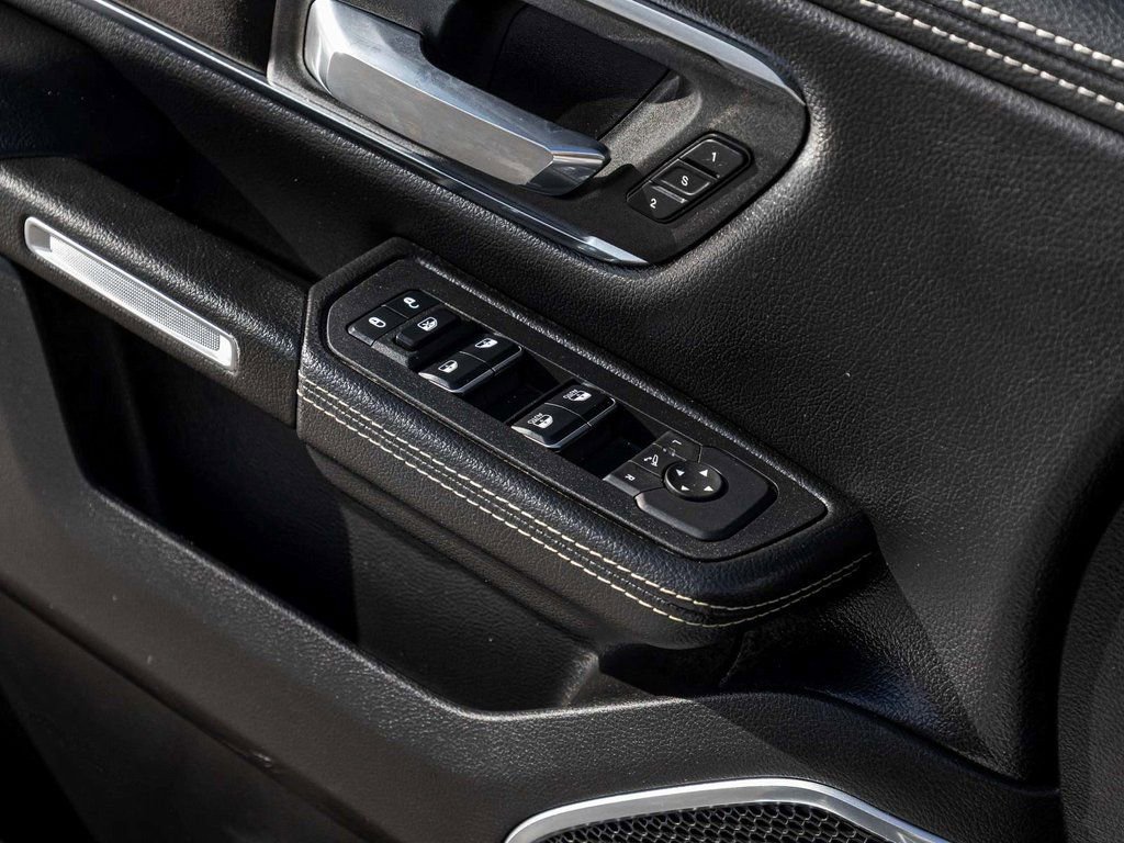 Used 2025 RAM 1500 Laramie image 12