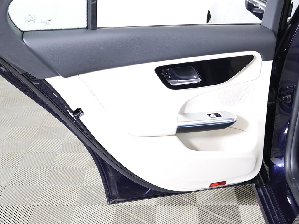 Used 2023 Mercedes-Benz C 300 4MATIC Sedan w/ Exclusive Trim Package image 27