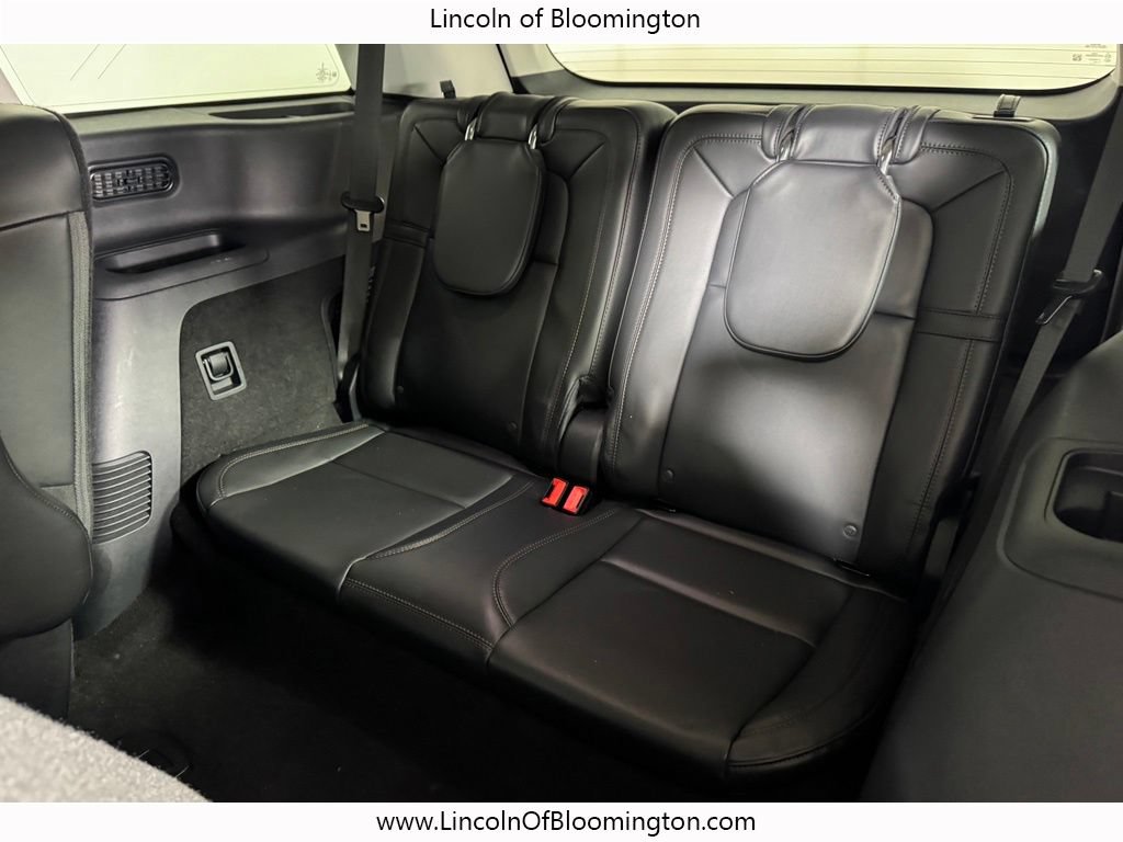Certified 2025 Lincoln Aviator Reserve AWD/4WD image 13