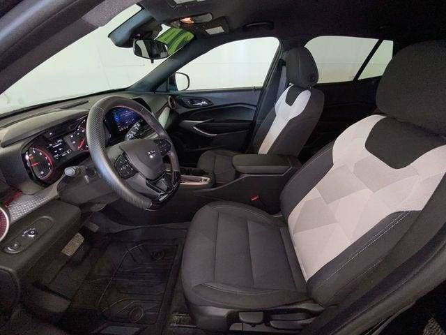 Used 2024 Chevrolet Trax RS w/ Driver Confidence Package FWD image 28