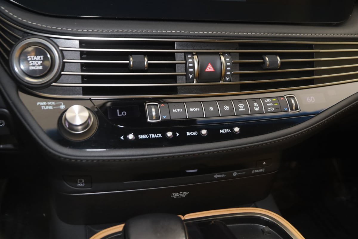 Used 2022 Lexus LS 500 AWD w/ Interior Upgrade Package image 29