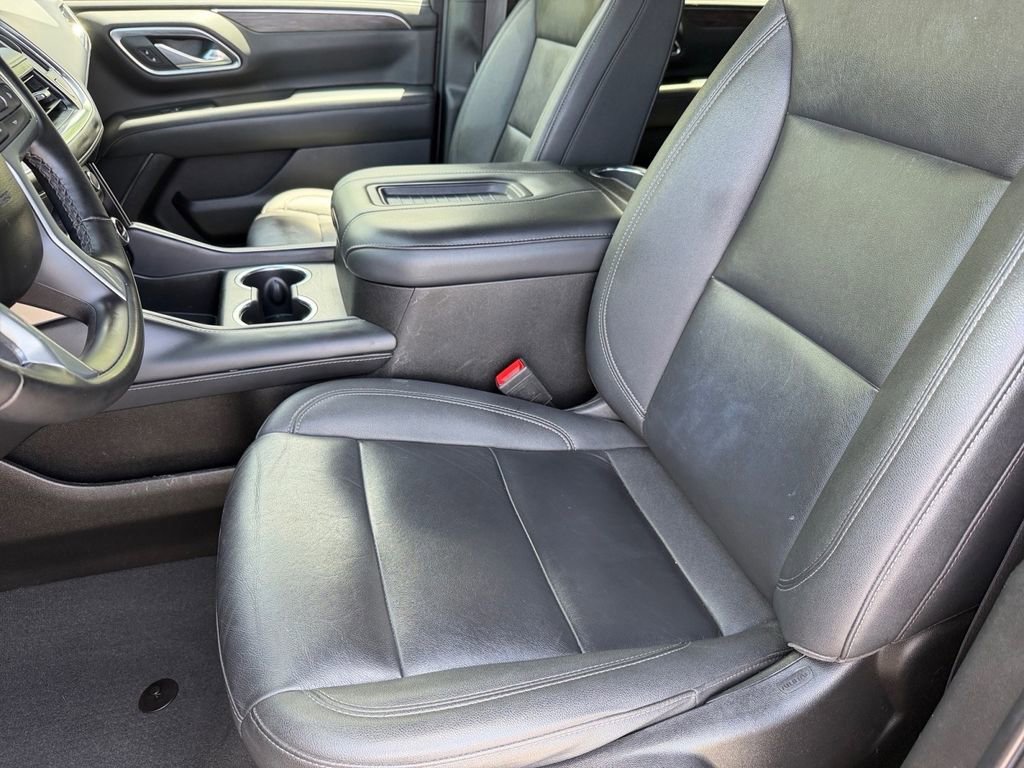 Used 2023 Chevrolet Suburban LT AWD/4WD image 10