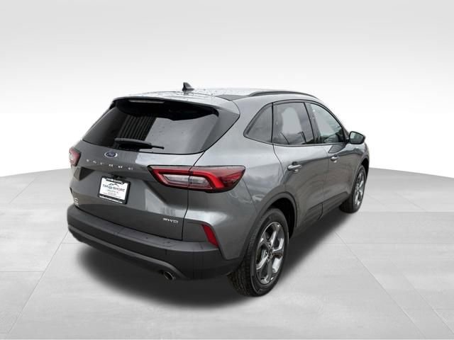 Used 2025 Ford Escape ST-Line AWD/4WD image 2