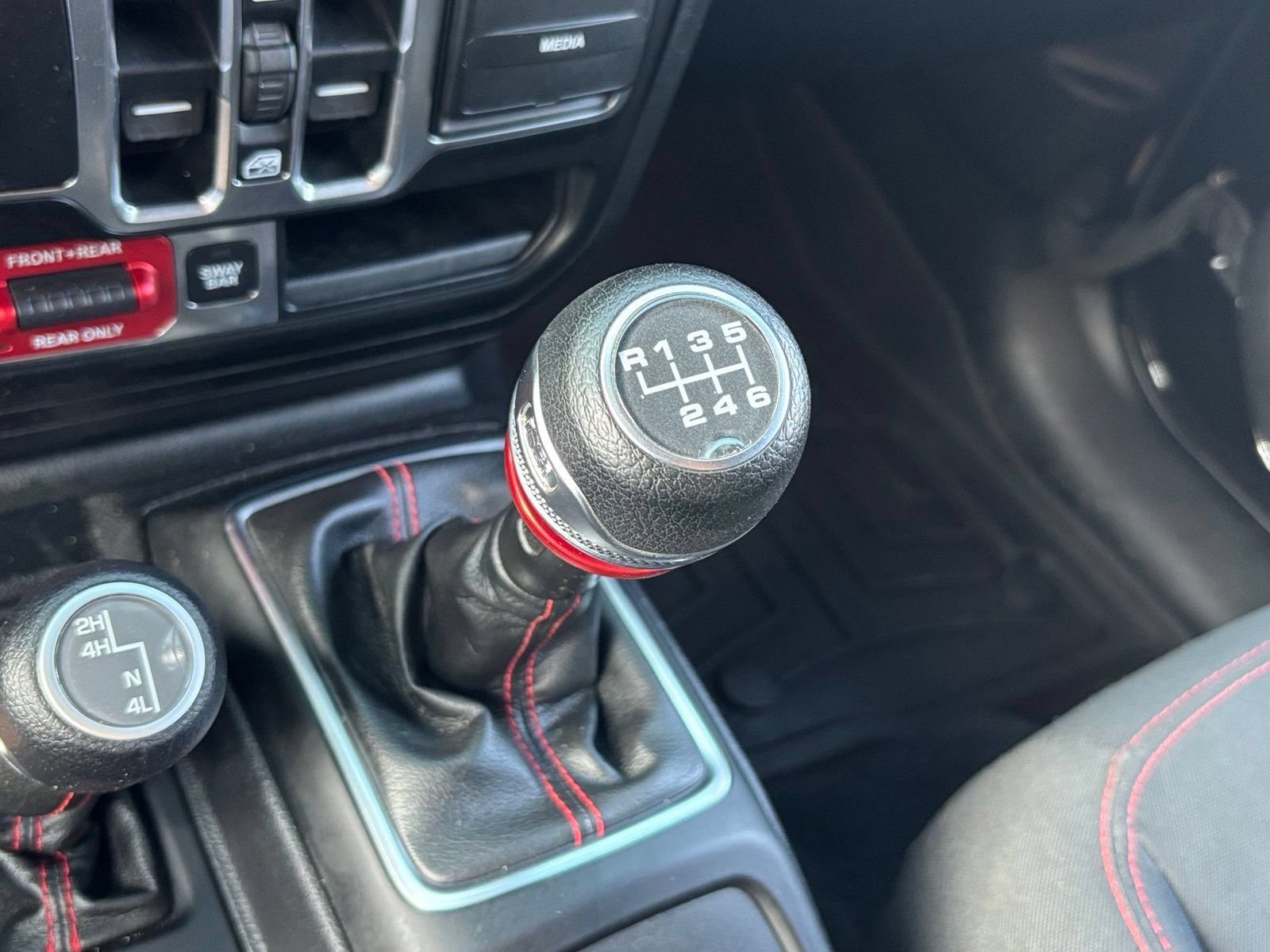 Used 2020 Jeep Wrangler Unlimited Rubicon AWD/4WD image 19