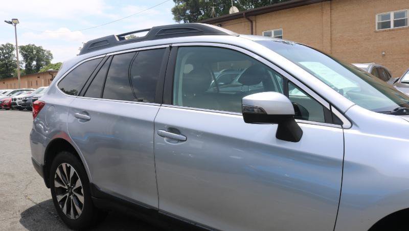 Used 2017 Subaru Outback 3.6R Limited AWD/4WD image 7