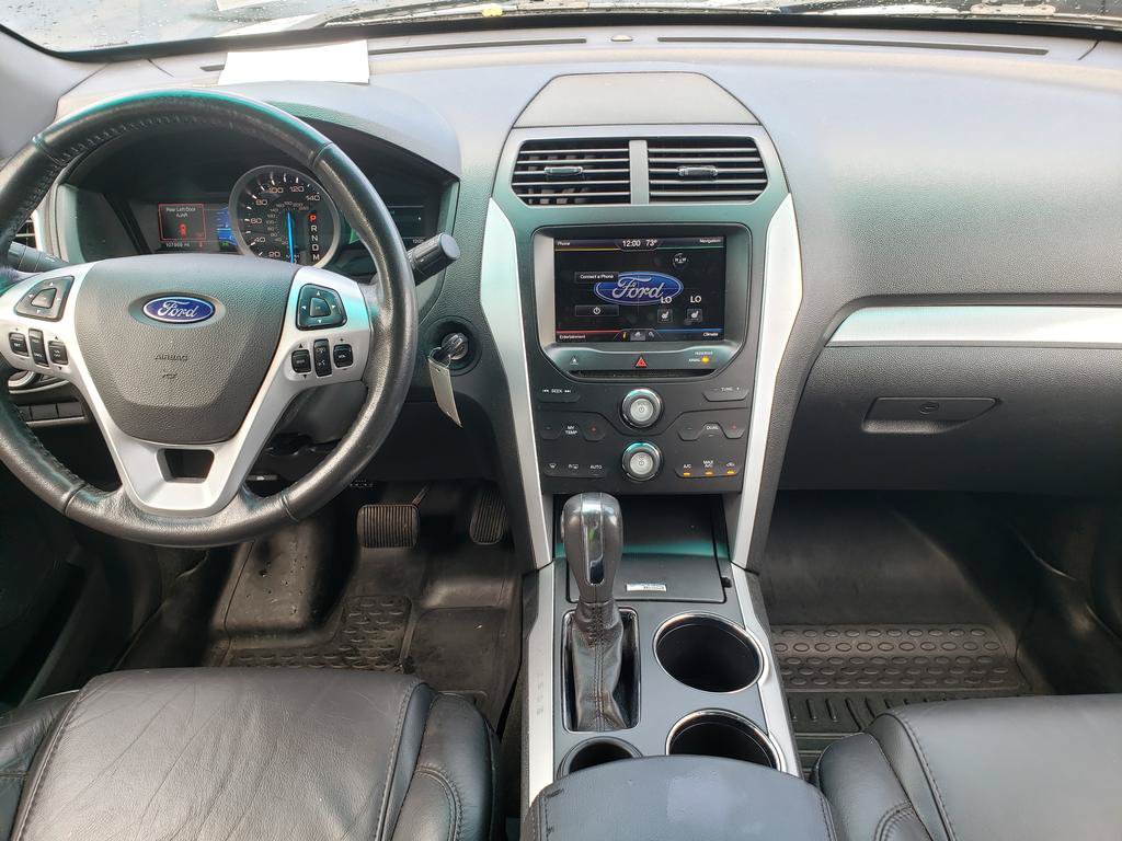 Used 2014 Ford Explorer XLT w/ Equipment Group 202A FWD image 15