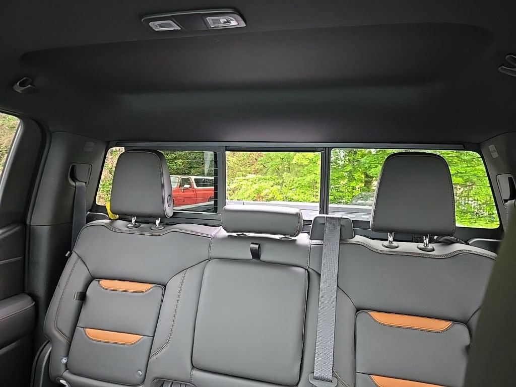 Used 2020 GMC Sierra 1500 AT4 w/ AT4 Premium Package AWD/4WD image 47