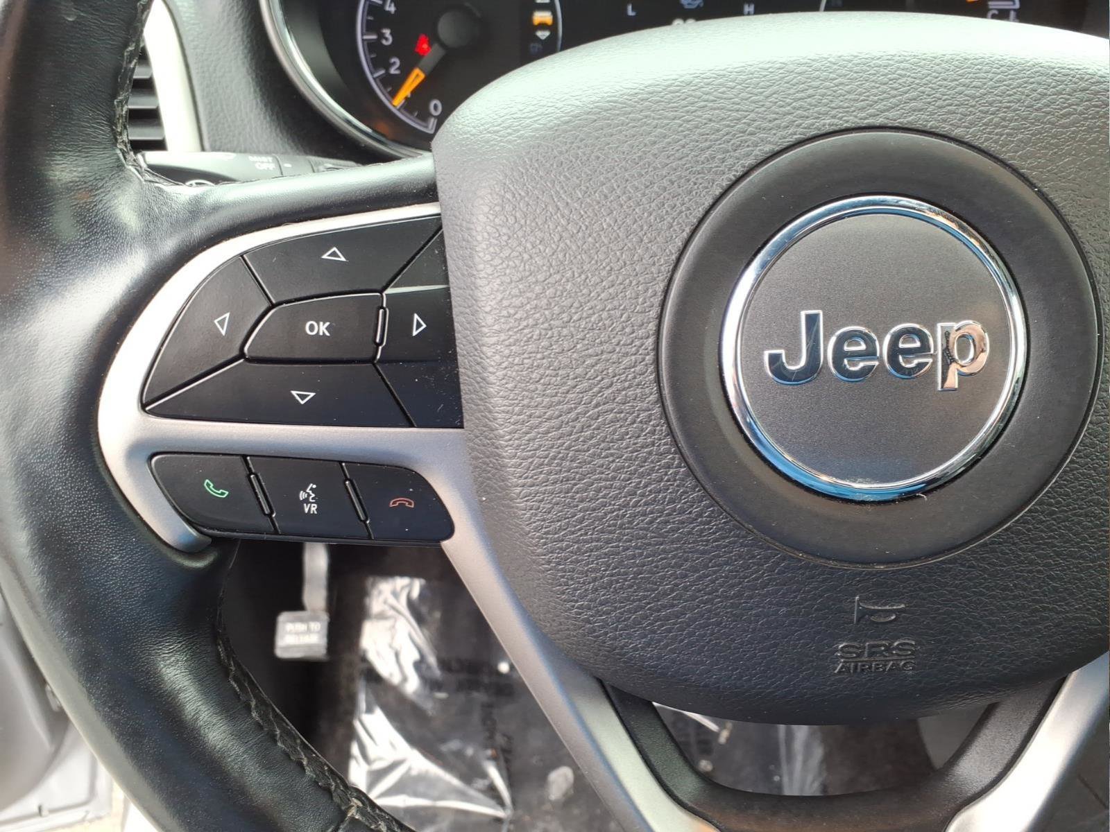 Used 2019 Jeep Grand Cherokee Altitude image 24