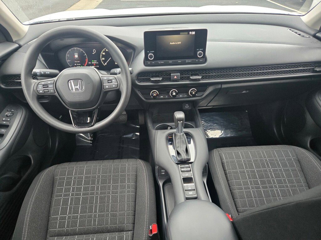 Certified 2024 Honda HR-V LX image 10