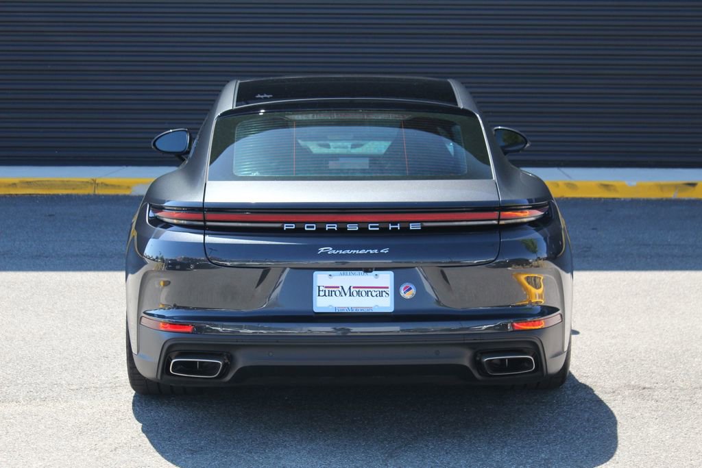 Certified 2025 Porsche Panamera 4 image 7