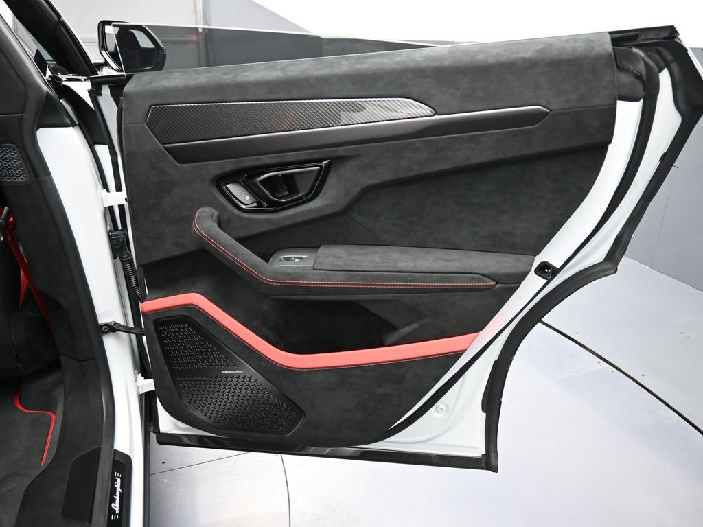 Used 2024 Lamborghini Urus Performante image 28