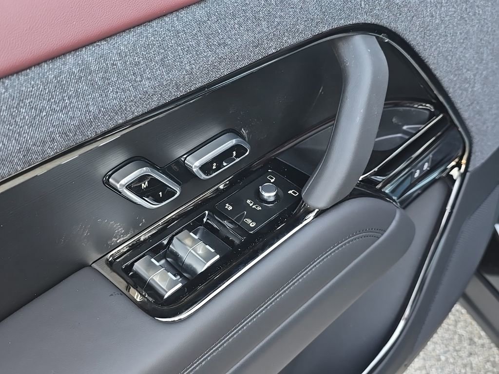 New 2026 Land Rover Range Rover Sport Dynamic SE AWD/4WD image 11