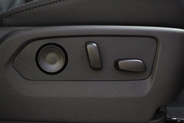 New 2026 GMC Sierra 1500 SLT image 11