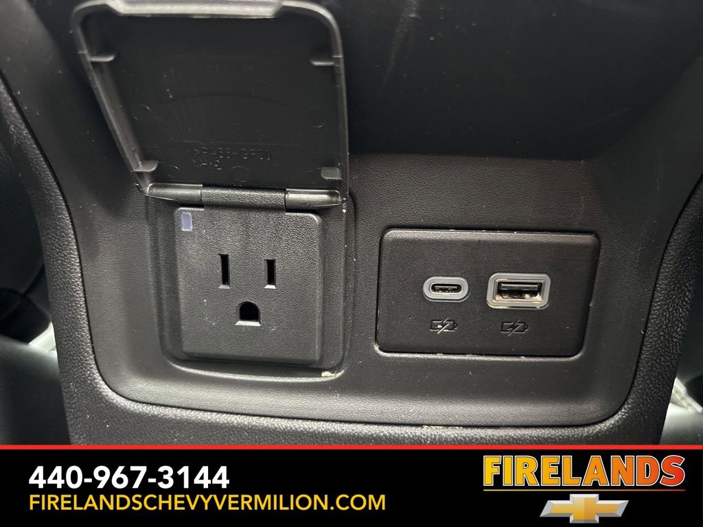 Used 2023 GMC Acadia SLT w/ Technology Package image 49