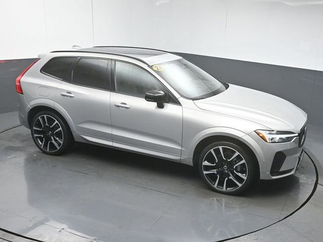 Used 2023 Volvo XC60 B5 Ultimate w/ Protection Package Premier image 41
