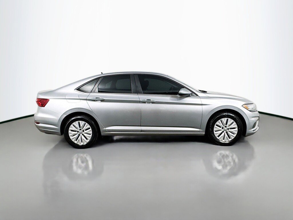 Used 2020 Volkswagen Jetta S w/ Driver Assistance Package image 6